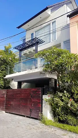 Villa Full Furnished 3 bed room at kayu salak residence padang sambian
