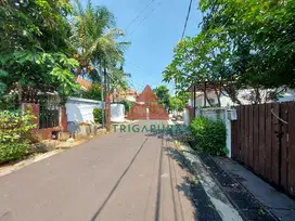 Cipete Selatan, dekat ke Cipete Raya, Rumah Hitung Tanah