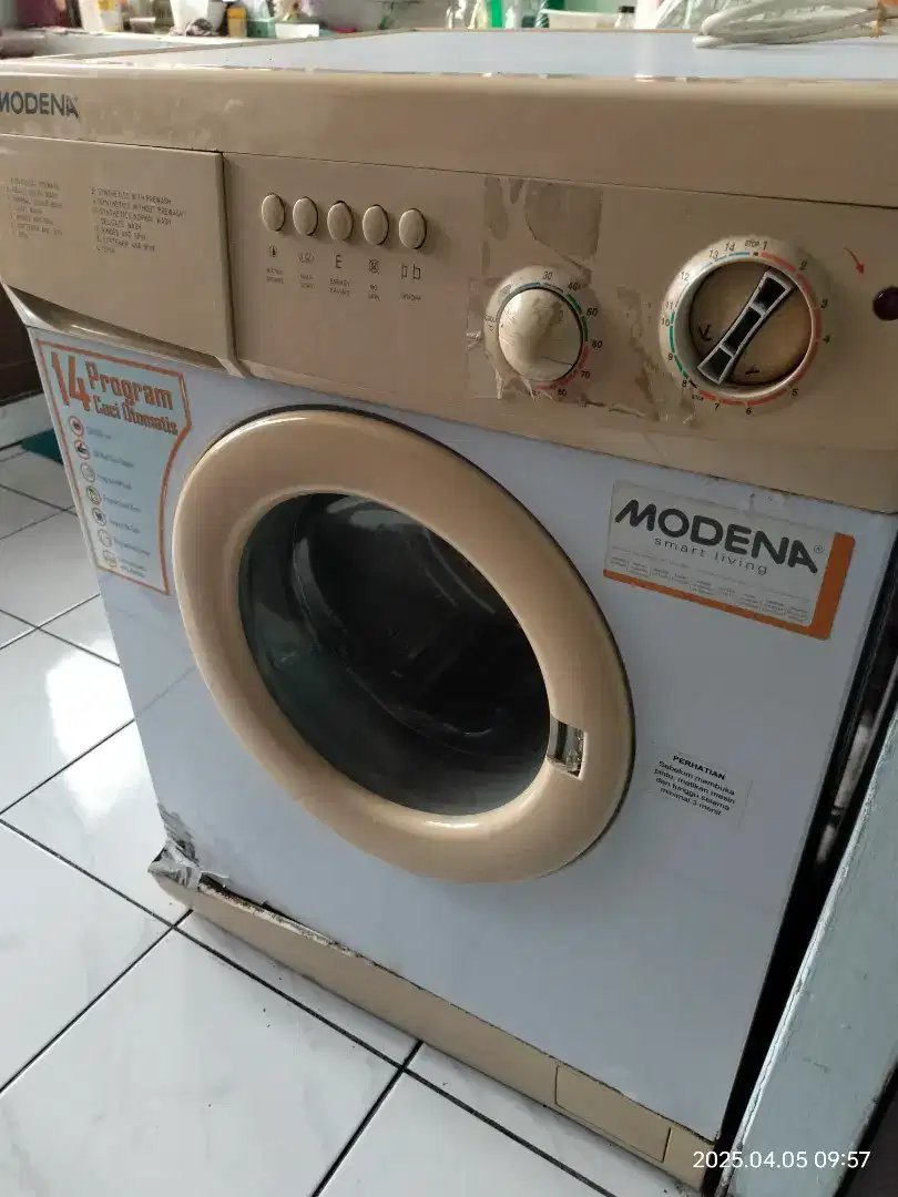 Mesin cuci front loading Modena WF 640