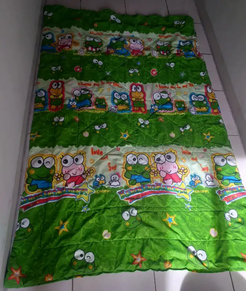 Bedsheet alas bermain anak bisa dilioat berbentuk tas