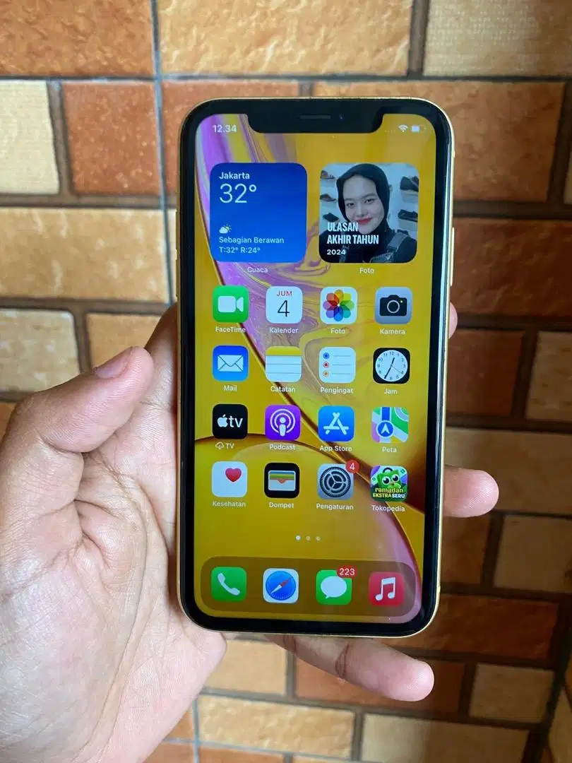 iPhone xr 64gb inter