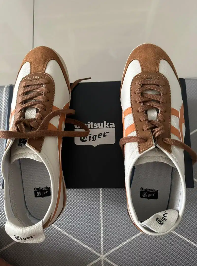 ORIGINAL & NEW!!!Sepatu OnitsukaTiger Cream Uk 44.5 / US 10.5