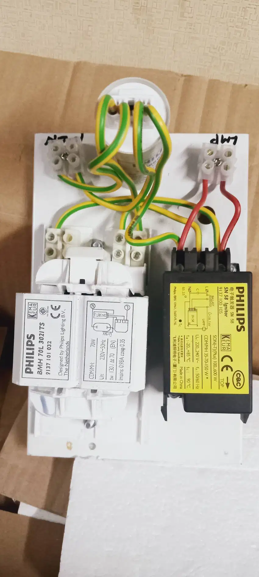 Trafo lampu cdmt 1 set.. trafo,ignitor dan capasitor