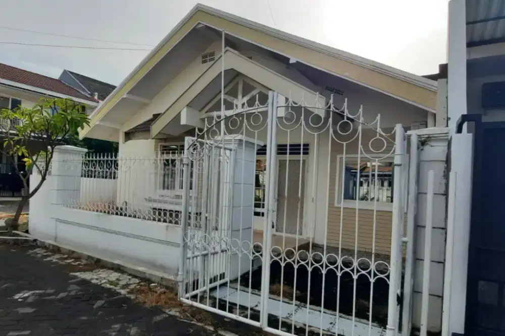 Dijual rumah Hook sutorejo