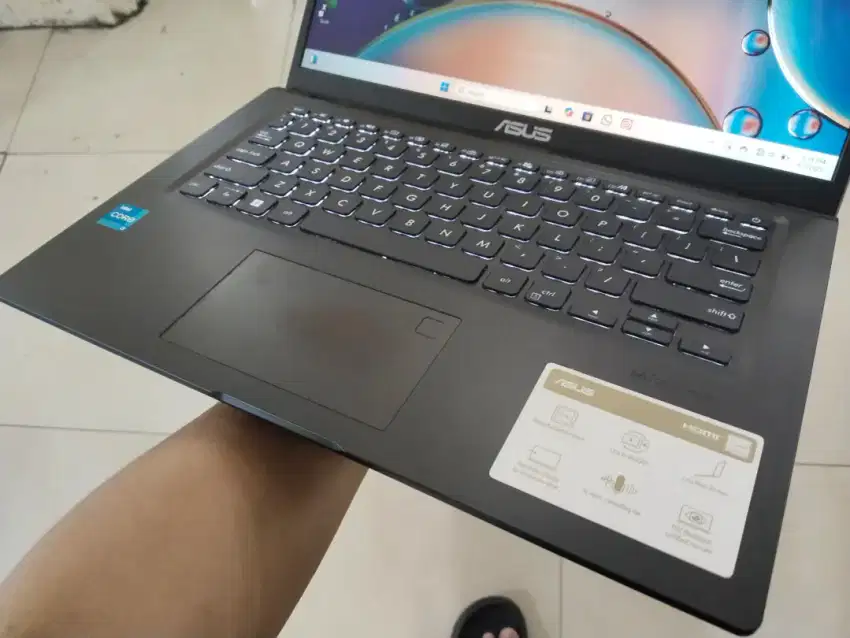 Dijual laptop Asus Vivobook Intel i3 gen 11 ram 8GB DDR4 SSD 512NVME