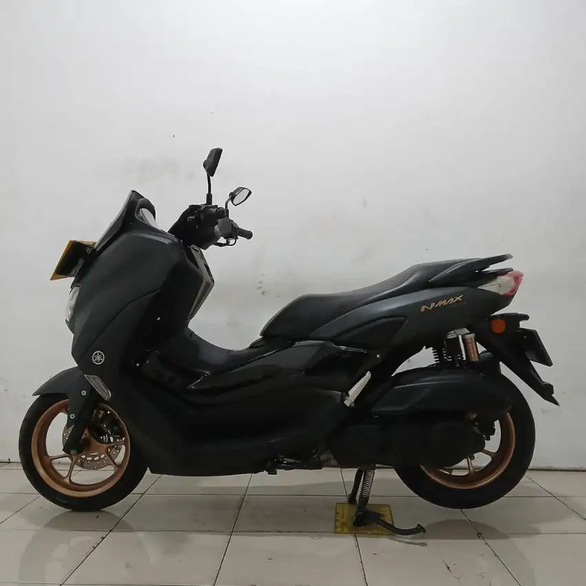 NMAX CONECTIDE 2023 DP 700