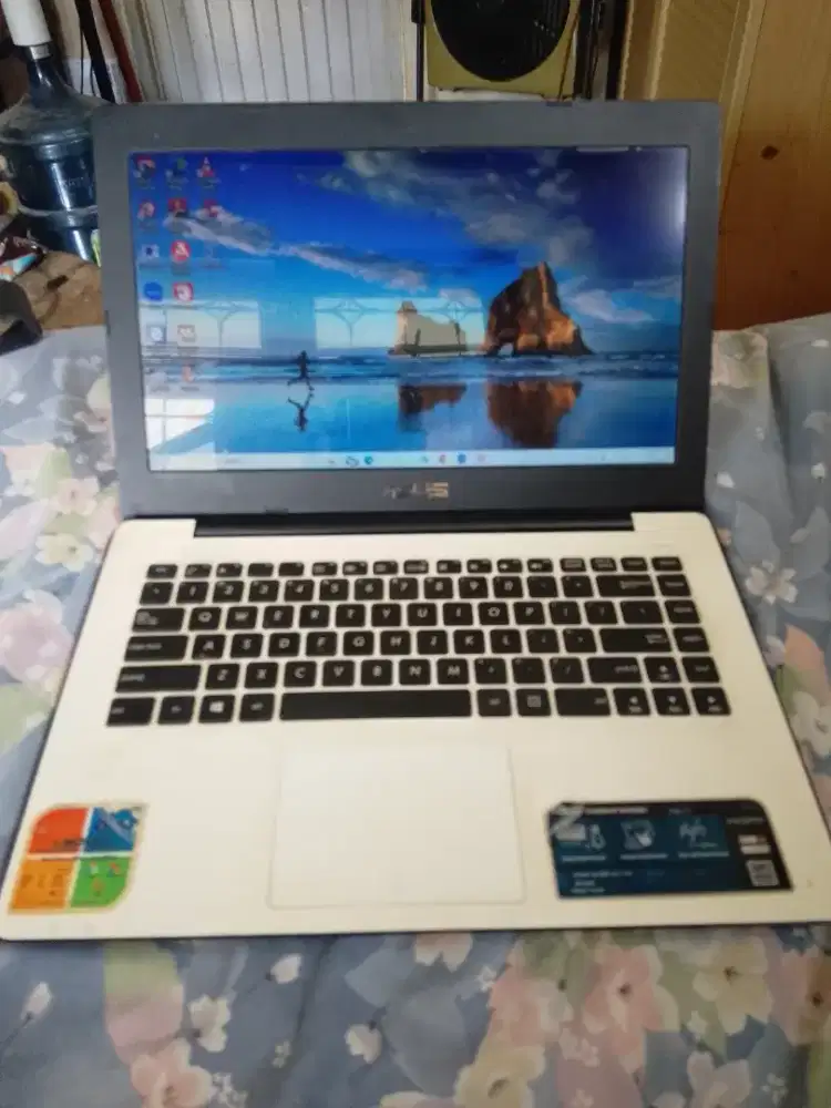 Laptop Asus x453s