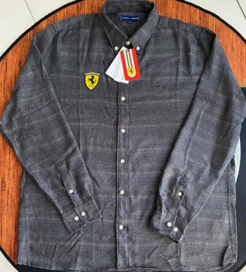 kemeja Tommy Hilfiger X Ferarri size 2Xl
