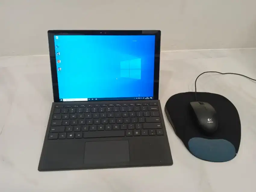Notebook Microsoft Surface Pro4 i5-6300 Ram 4gb/Ssd 128gb Layar 12
