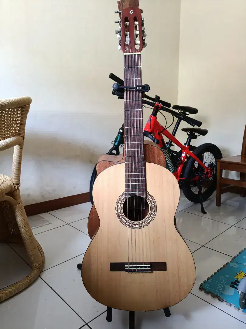 Jual Gutar Klasik Genta C100 mulus