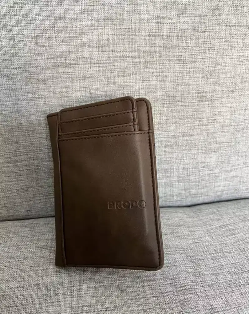 Dompet BRODO, good condition, like new, no minus, kondisi 98%