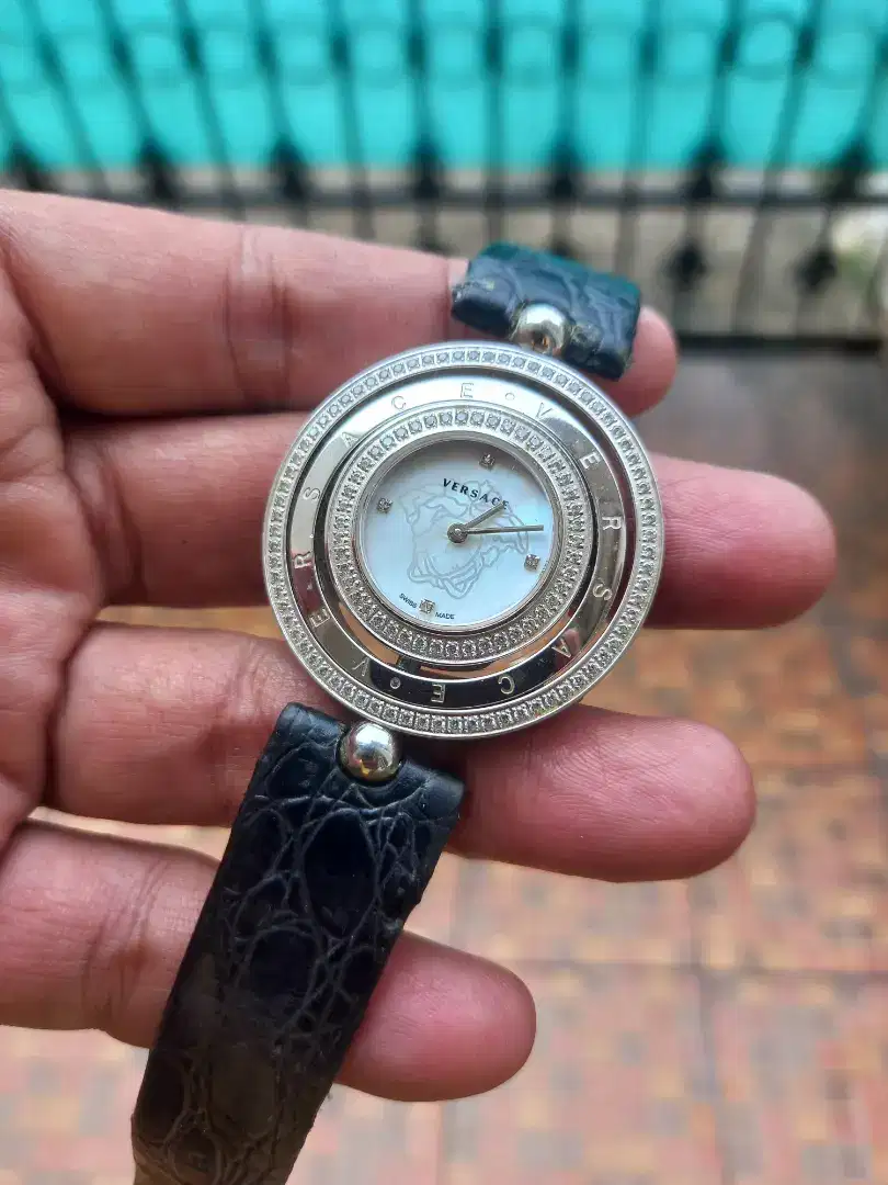 Versace Rotating case vintage seiko omega longines gucci