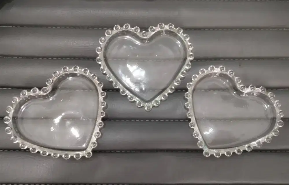 Piring Kaca Mini Bentuk Love