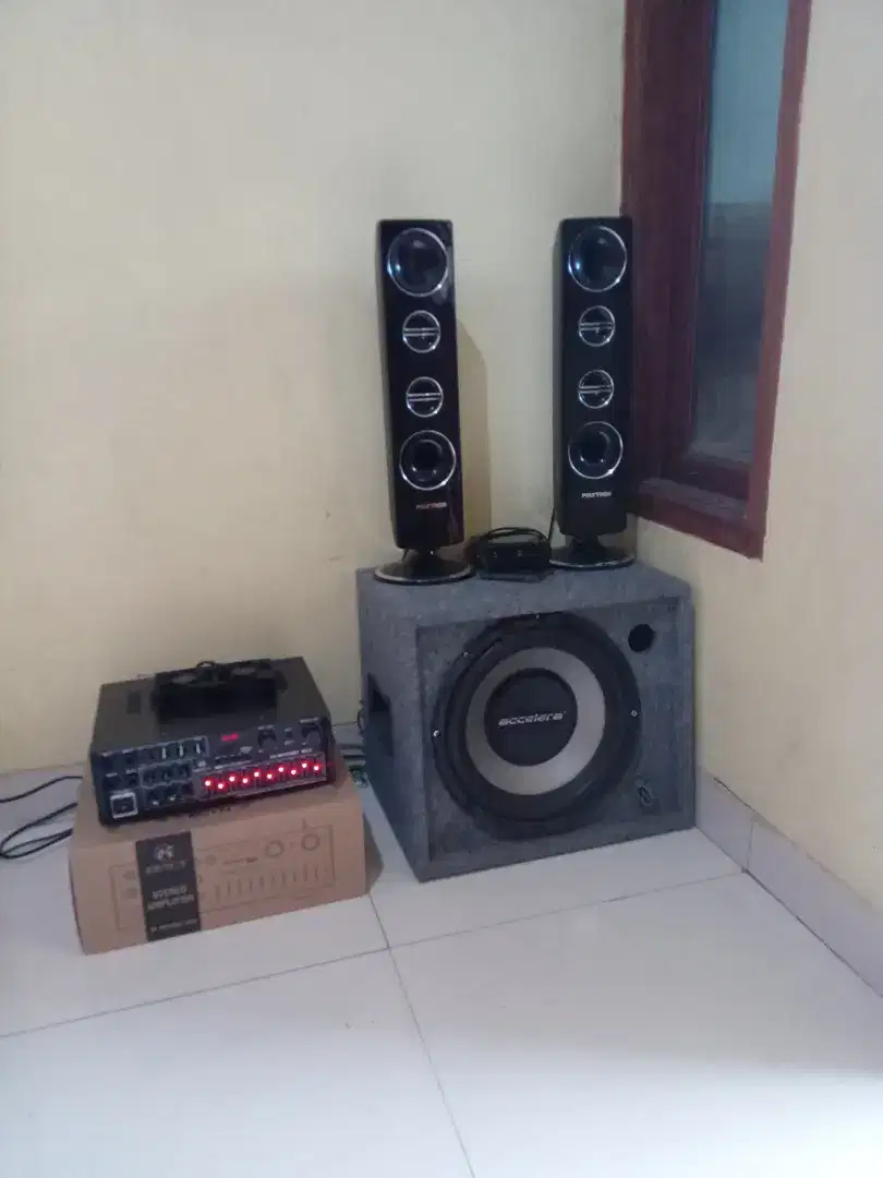 Audio amplifier.