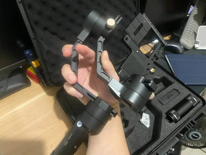 Gimbal Stabilizer Zhiyun Crane Plus 99% very good condition