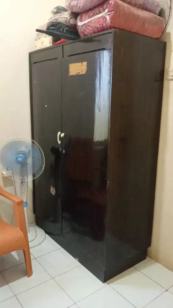 Dijual lemari jati 2 pintu