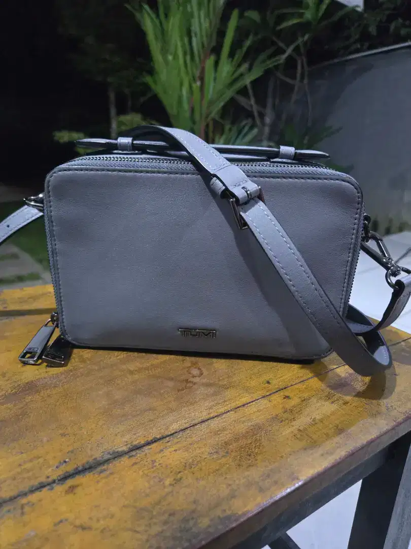 Tumi Voyageur Mari Crossbody Luxe Leather Crossbody Purse