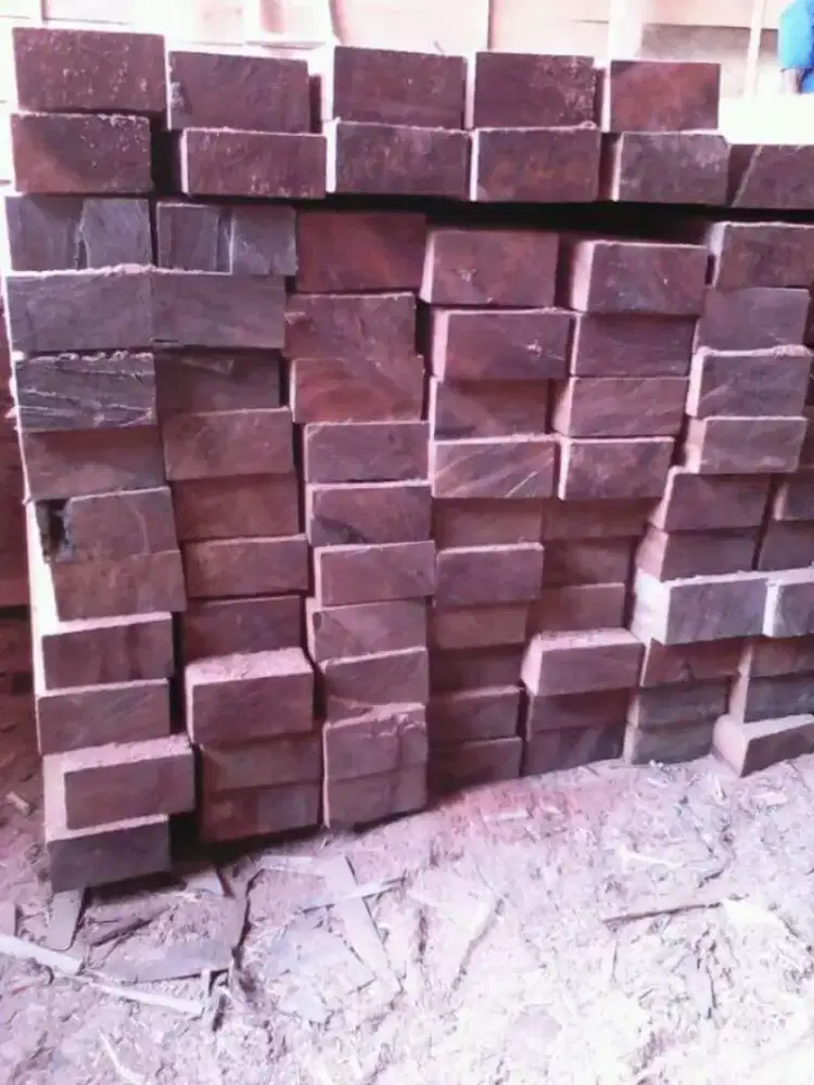 Kayu Meranti balok dan kaso