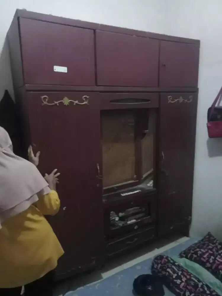 LEMARI PAKAIAN KAYU JATI ASLI 100%