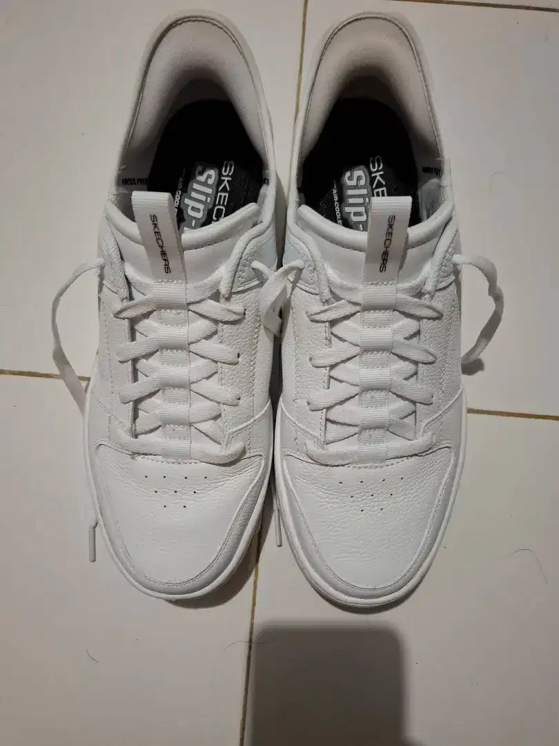 Sepatu Sketchers Men's Tali Warna Putih Second Original Store