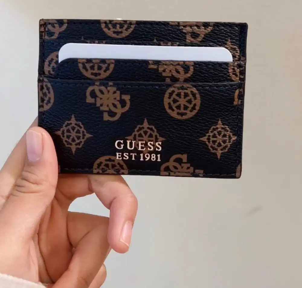 Card Holder Guess