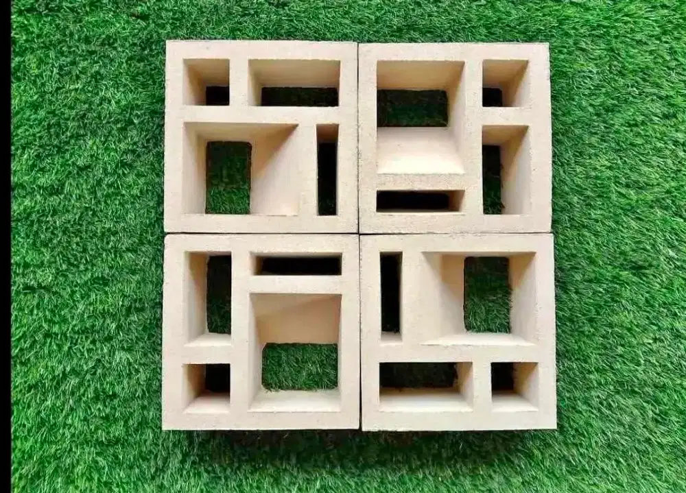 Pagar roster dinding