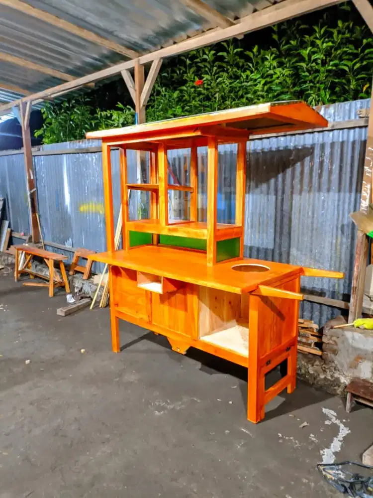 Gerobak bakmi Jawa, gerobak angkringan, gerobak soto, dll