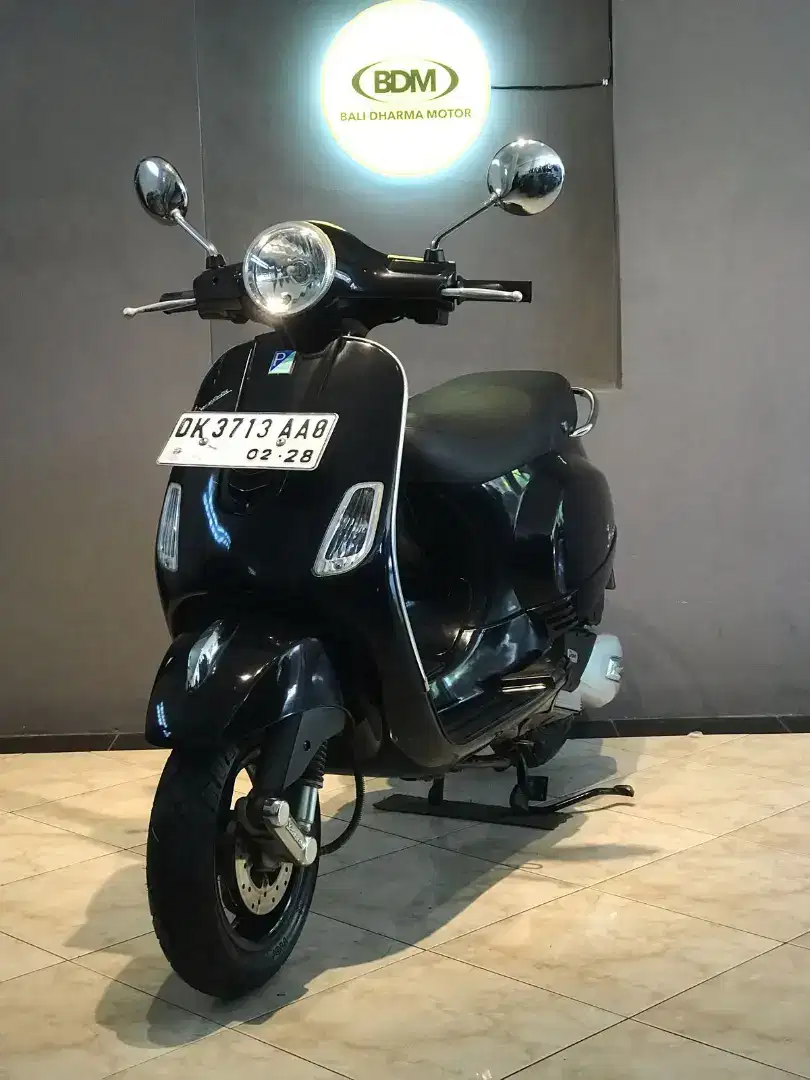 DP 7 JT/ BUNGA MENURUN 2%/ PIAGGIO VESPA LX TAHUN 2017
