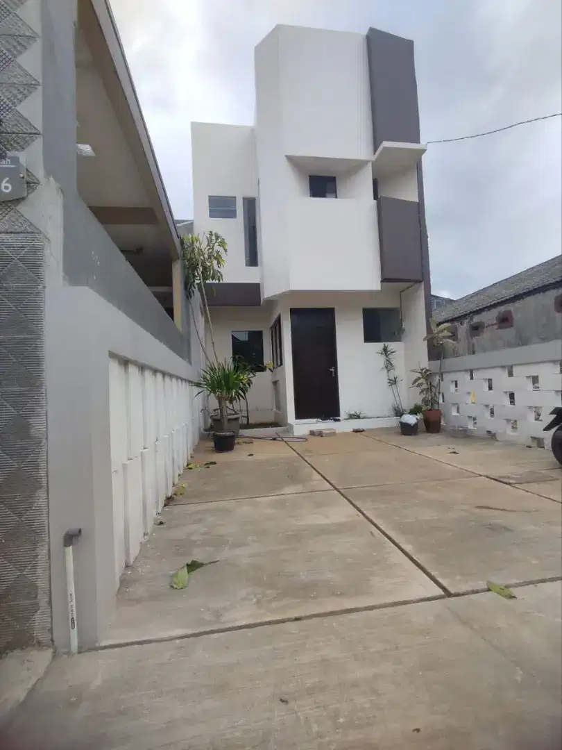 Di jual rumah baru mewah strategis di jatiasih bekasi
