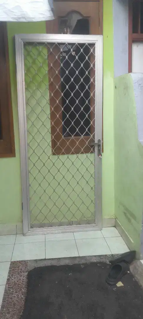 Pintu kawat nyamuk aluminium
