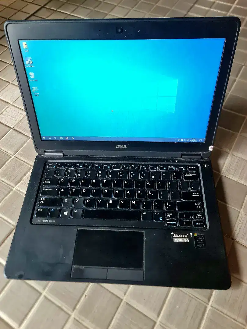 Netbook Dell Latitude 7250 Core i5 RAM 8GB Slim