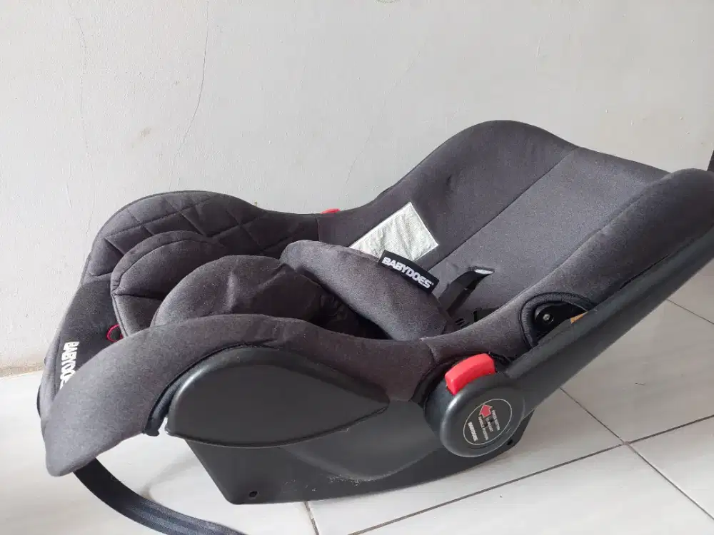 Car seat baby does