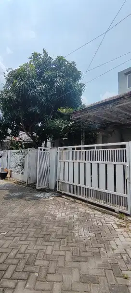 dijual rumah 2 kavling perumahan regency one bandulan malang