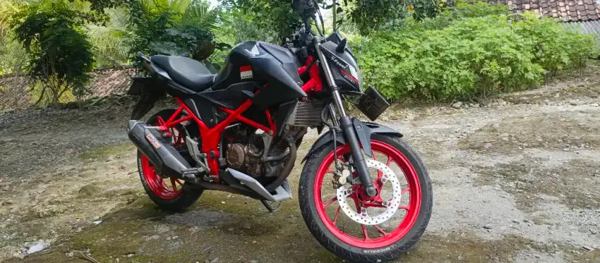 New CB150R Streetfire