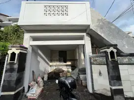 Dijual Rumah Garase di Daq 2 Lantai