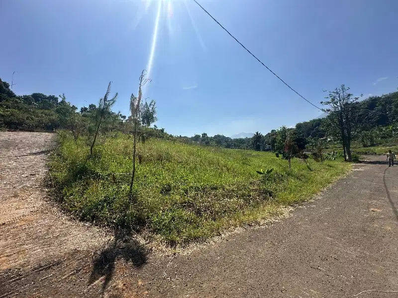Tanah luas 946m2 posisi hook di cisarua Puncak bogor