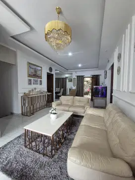 Dijual Cepat Rumah Puri Sriwedari Bagus 2 Lantai