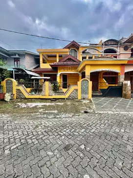 DIJUAL RUMAH 2 LANTAI DI TASBIH 1
