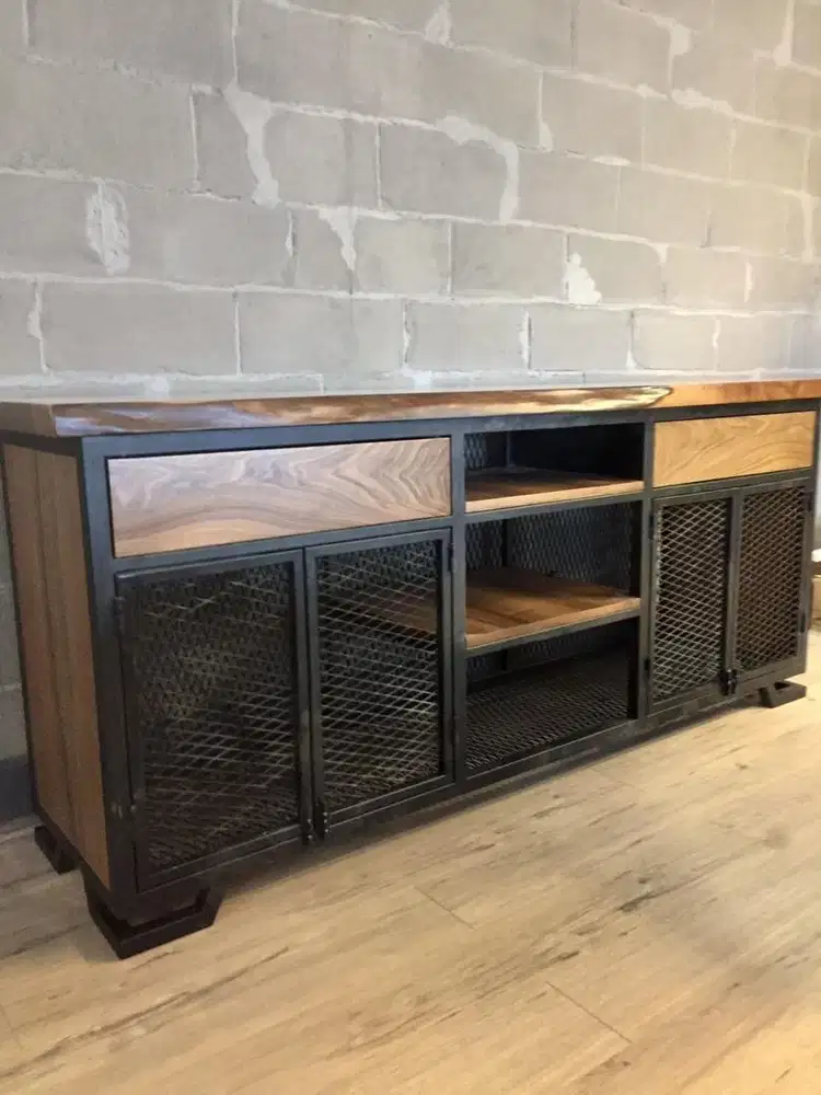 Kabinet TV vintage industrial