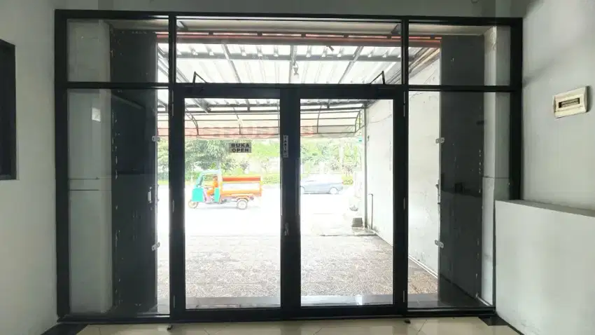 Pintu kaca custom list aluminium