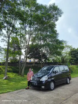 Nissan Serena 2011 Bensin
