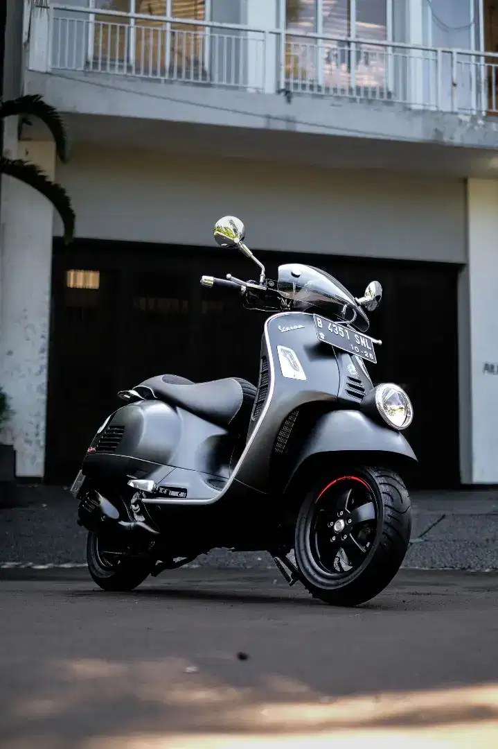 VESPA GTV 300 SEI GIORNI II EDITION