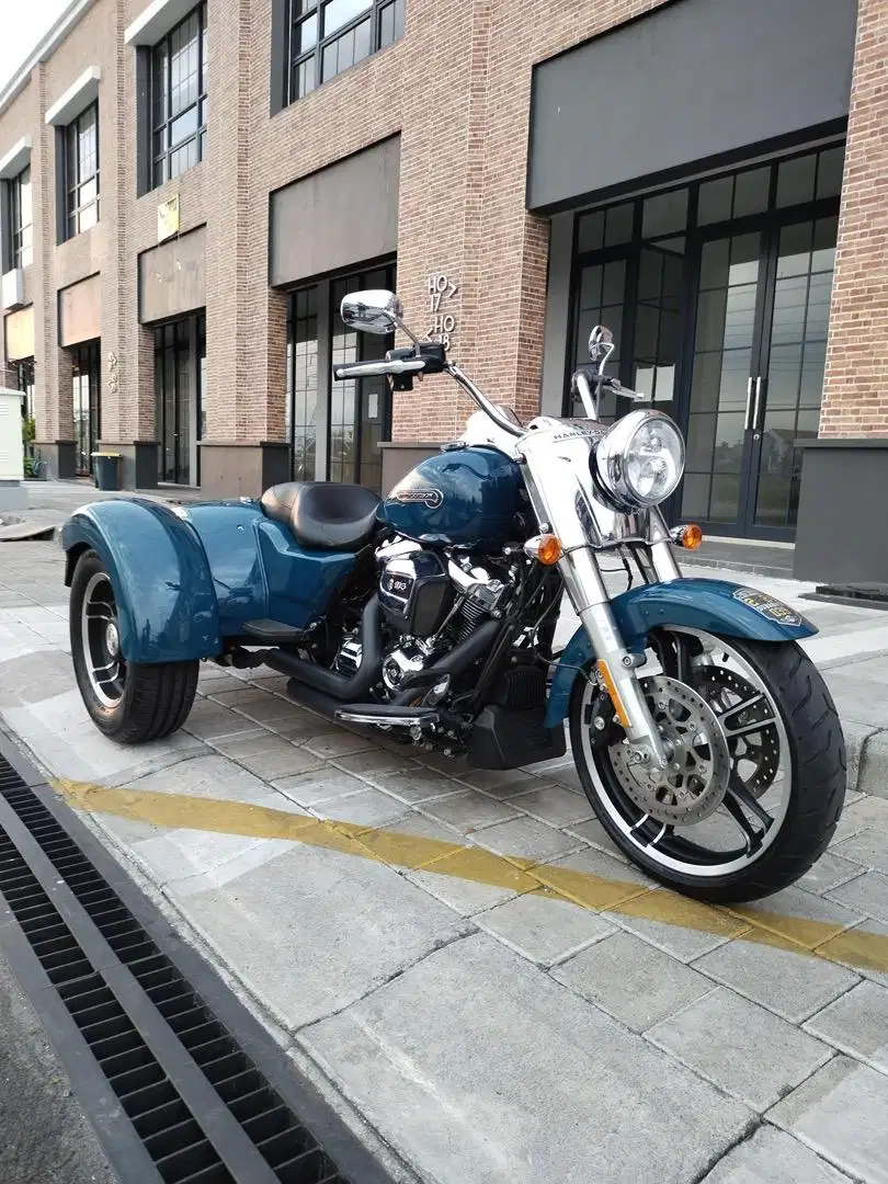 Harley-Davidson ® FLRT Freewheeler ® tahun 2021