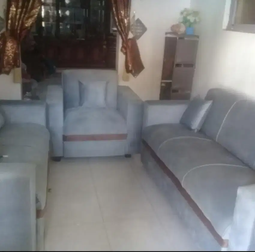 JASA SERVICE SOFA DAN SPRINGBAD