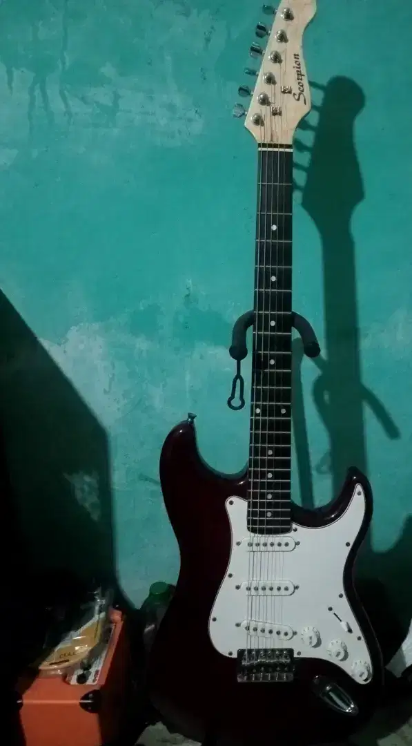 Gitar listrik Scorpion