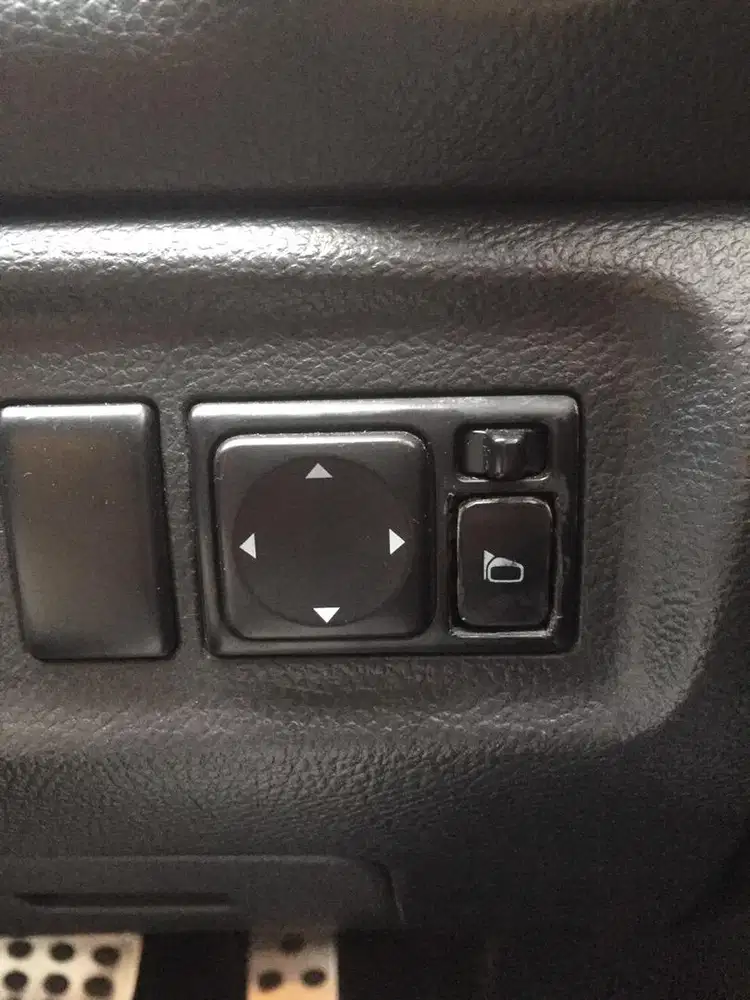 Switch Spion Nissan G. Livina L11 ori 100% Nissan