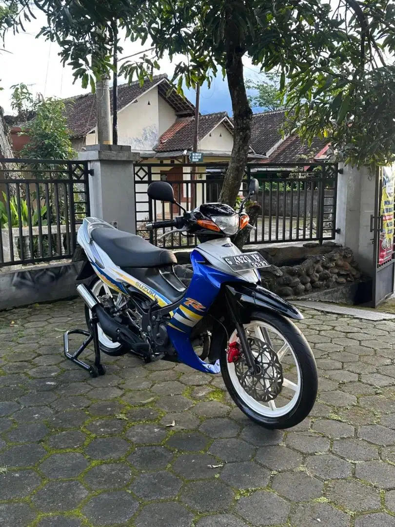 Satria Hiu LSCM 2004 Lengkap Pajak ON