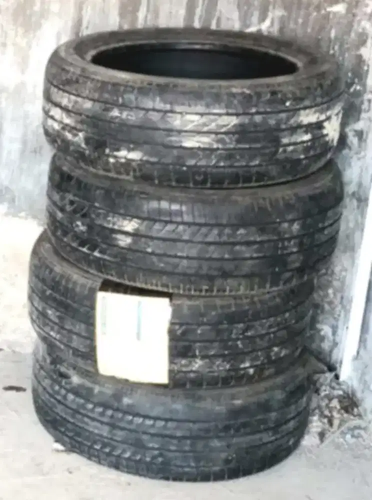 Ban Bekas Pakai R18 Toyo