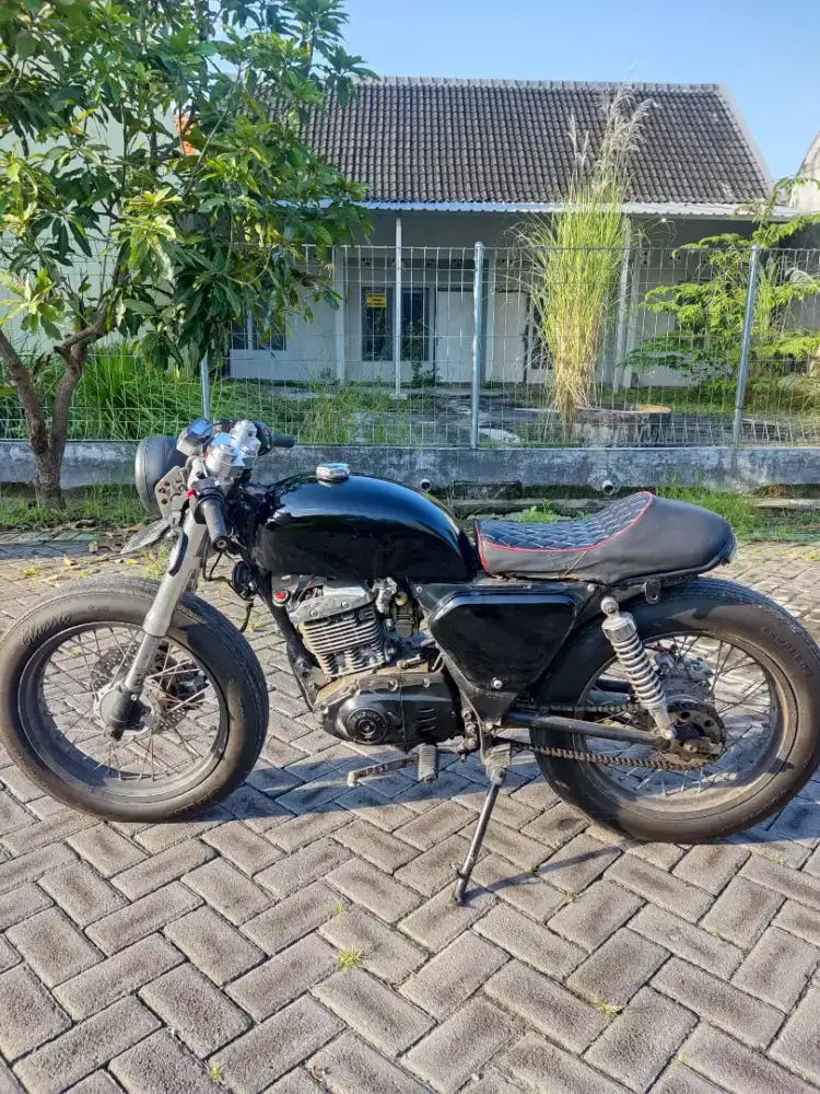 Caferacer Thunder 125