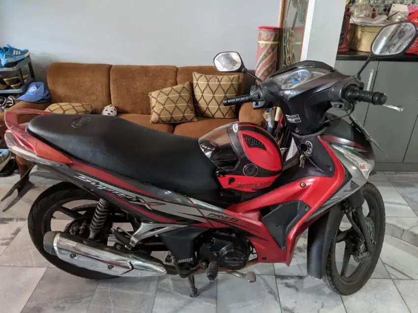 Supra X 125 FI Helm In 2012